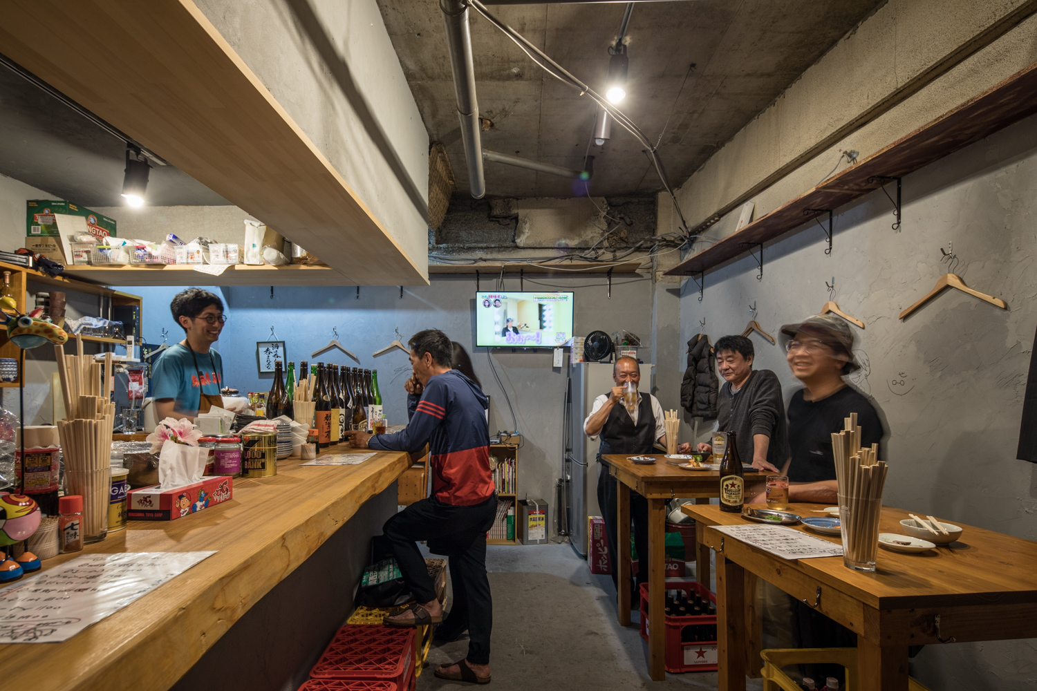 一人でも中華料理が食べられる立ち飲み屋横川ちゅうかなやま FLAG web 広島の 今 を発信するローカルマガジン